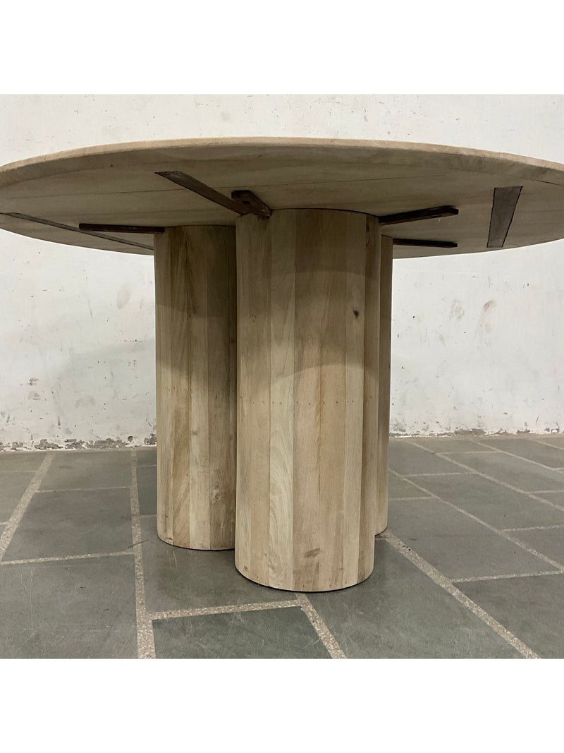 Aiden 55" Round Dining Table