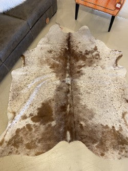 Brown Cowhide | Large