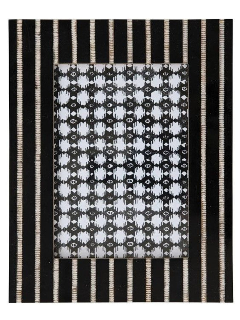 Resin Photo Frame w/Stripes | Black &amp; Cream