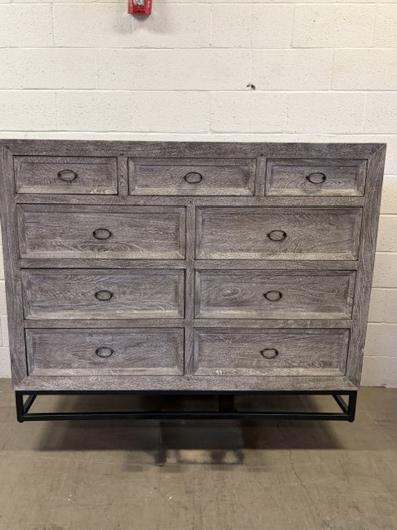 Arthur 9 Drawer Dresser