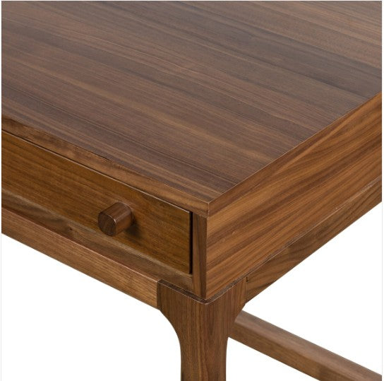 Arturo Desk