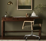 Arturo Desk