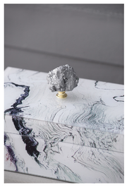 Aurora Box | White Swirl