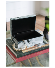 Aurora Box | White Swirl