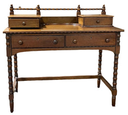 American Colonial Revival Desk, Early 20th Century