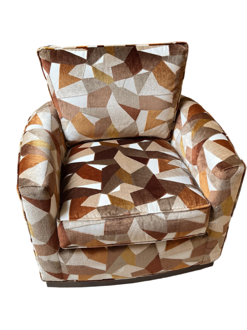 Freemont Swivel