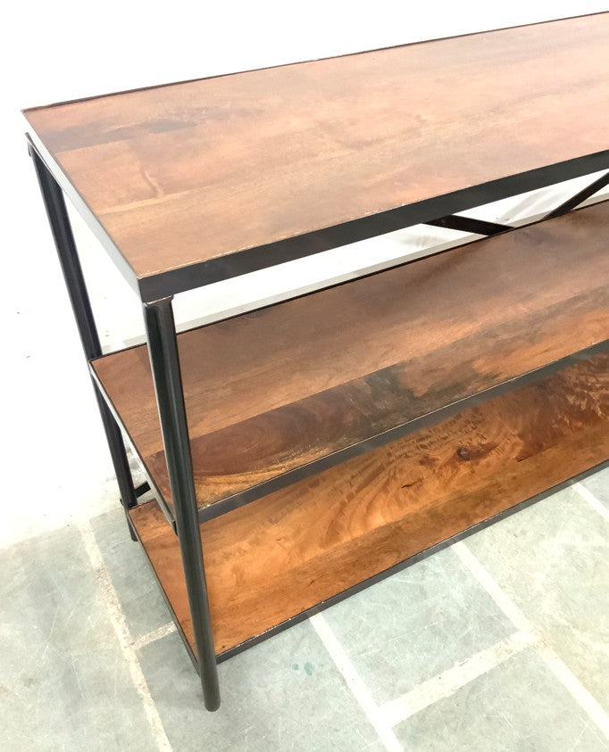 Preston Media Console | LWBRZ