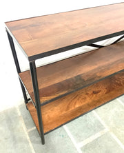 Preston Media Console | LWBRZ