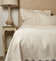 Hugo King Matelasse | Sandshell