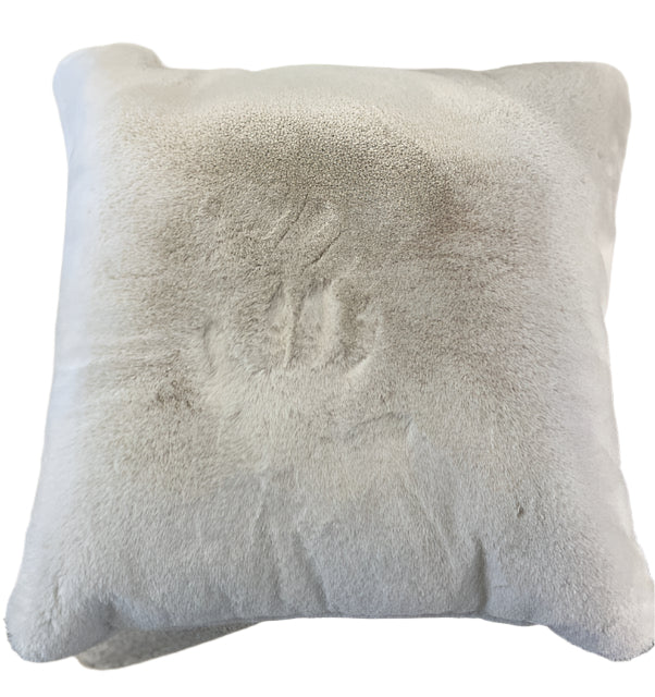 Silver Fox 22" Ivory