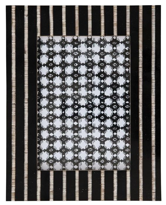 Resin Photo Frame w/Stripes | Black &amp; Cream